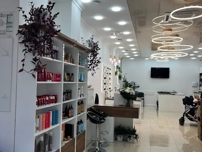 Mavi -Atelierul de frumusete