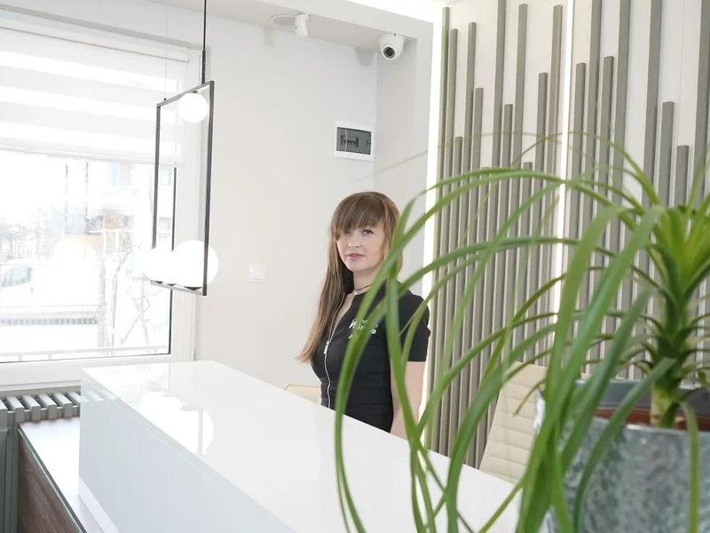 Societatea CBI Infinit Smile SRL