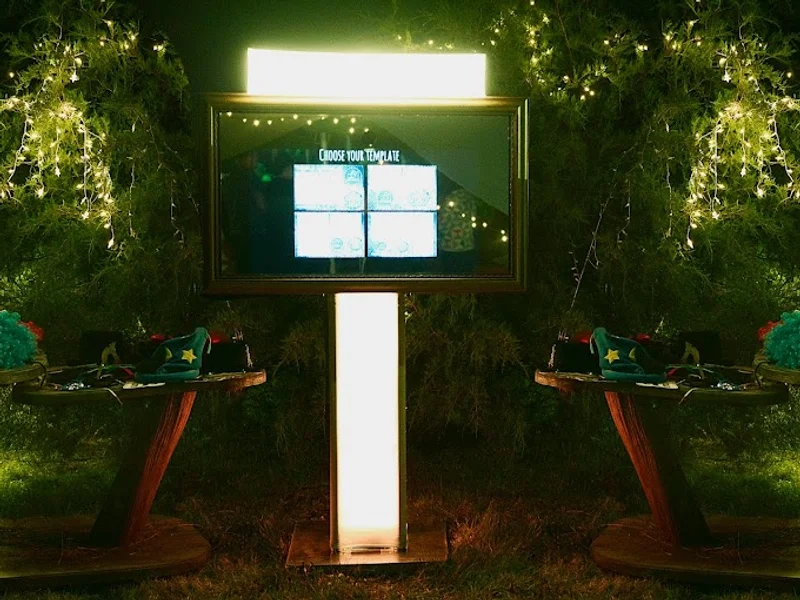 Selfie Mirror Photobooth - Cabina Foto Sibiu