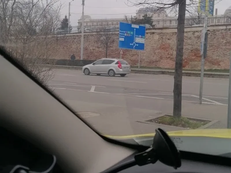 Taxi Piața Teatrului