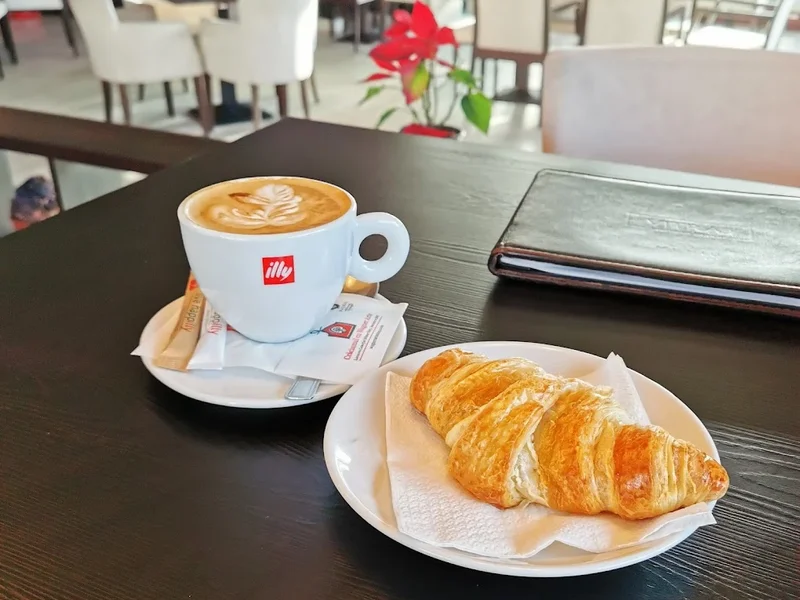 Vitraj Restaurant & Lounge