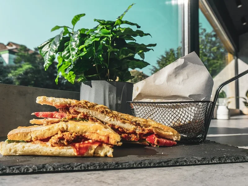 iMoft Restaurant: The famous food lounge and coffee