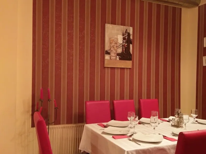 Restaurant & Pizza Hot