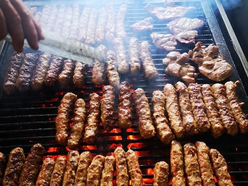 Cei mai buni mici din oraș, Harted. Srl