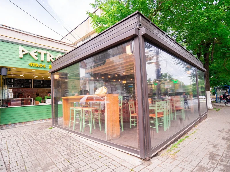 Petros Gyros & Grill