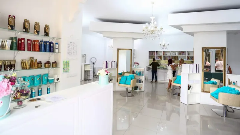 NOBLESSE BEAUTY STUDIO