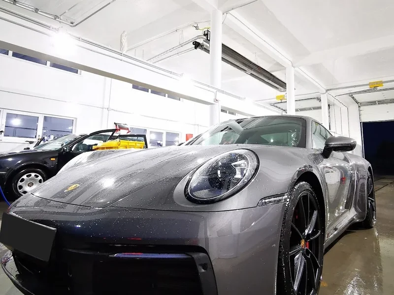 Royal Car Wash & Lounge