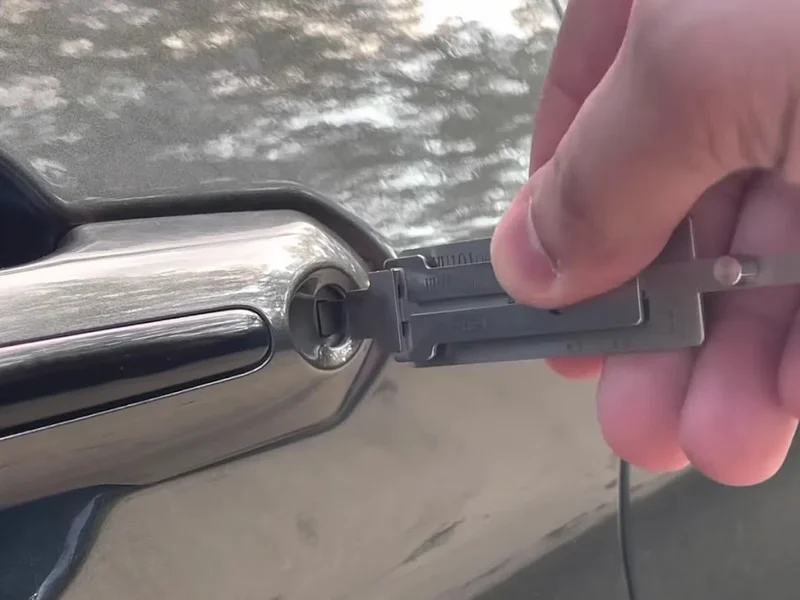 Deblocari auto - chei auto Baia Mare