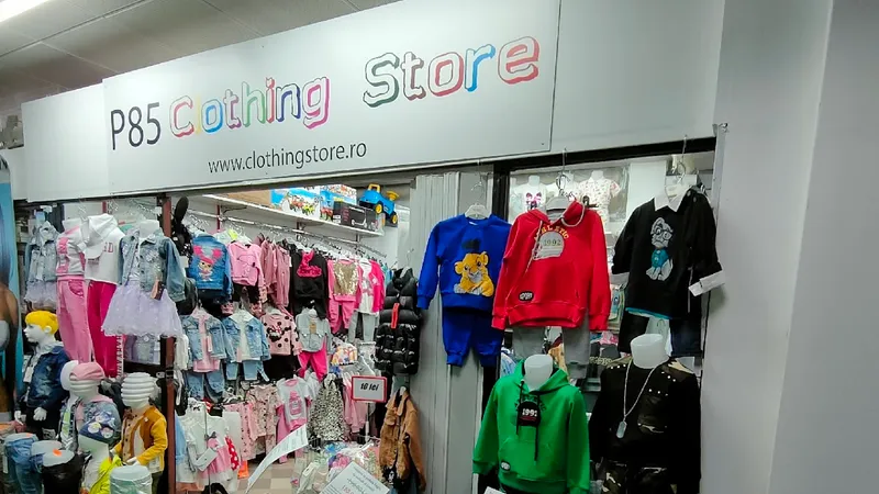 Magazinul Clothing Store