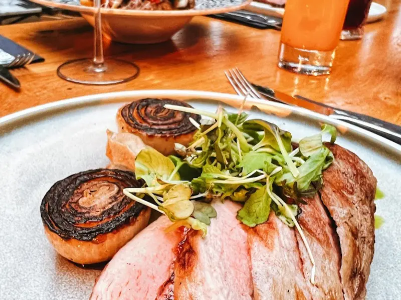 Linea | Closer To The Moon