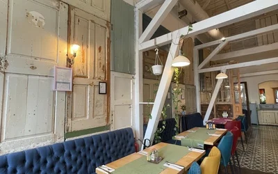 Liste 21 restaurante cu specific Mediteranean din București