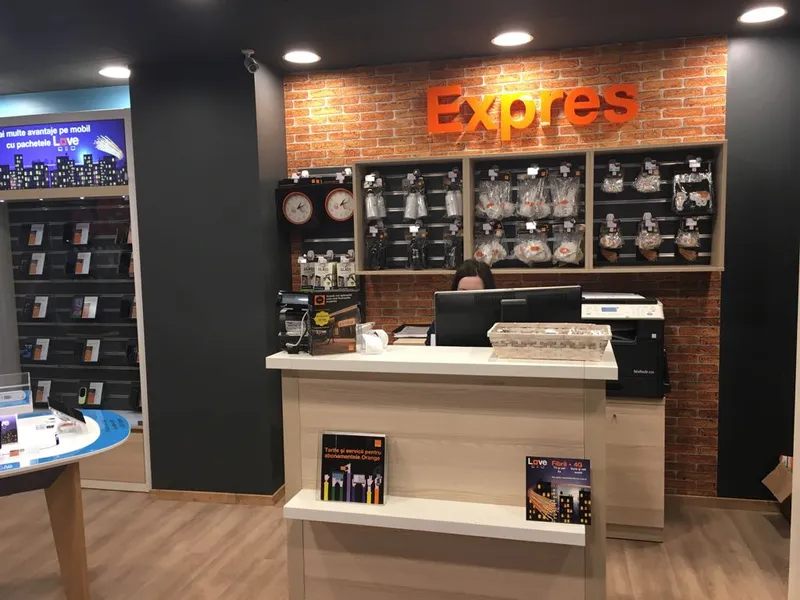 Orange store Iasi Piata Voievozilor