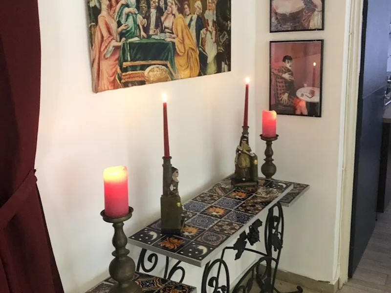 Tradiție și Rafinament