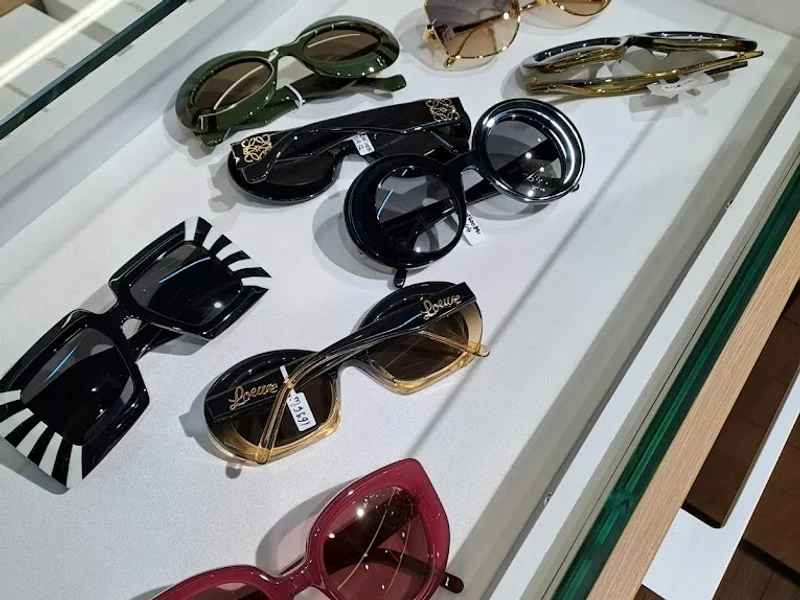 Optica Ra Optica Medicala Iasi. Magazin Ochelari de Vedere, Lentile Progresive, Rame Ochelari, Lentile de Contact Iasi. Oftalmologie Copii, Adulti Iasi. Cabinet Oftalmologic Iasi