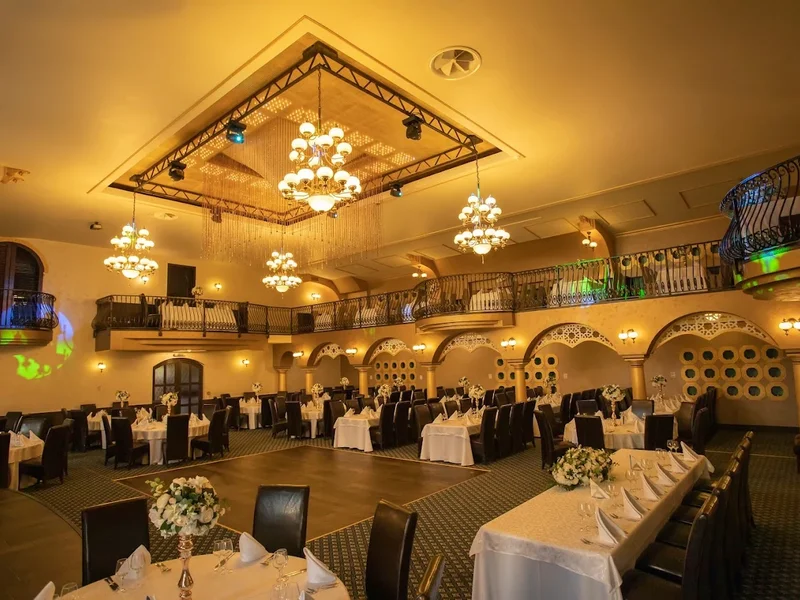 Castel - Club Castel Trivale Pitesti