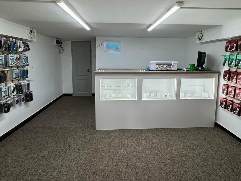 Charlie's GSM | Accesorii & Reparatii Telefoane