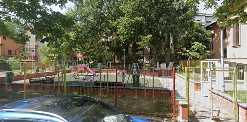 Parc RSR/parc amenajat pentru câini