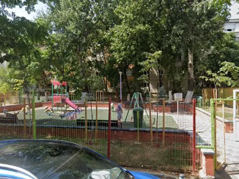 Parc RSR/parc amenajat pentru câini