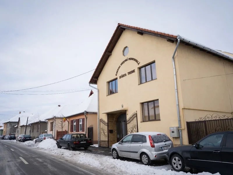 Biserica Creştină Penticostală Sfânta Treime