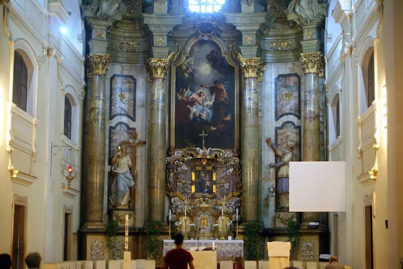 Biserica Romano-Catolică "Sf. Ioan Botezătorul"