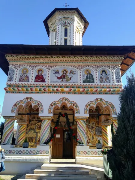 Biserica Sfântul Nicolae - Dorobănția