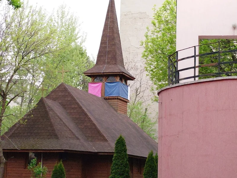 Biserica din Lemn Sfantul Nectarie