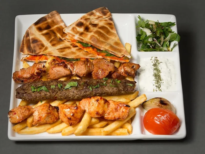 De Luxe Pizzeria & Restaurang Skövde