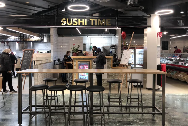 SUSHI TIME | Lyxig och god sushi i Hallunda saluhall