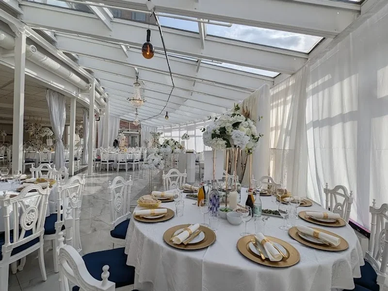 Restaurang Parabolen AB