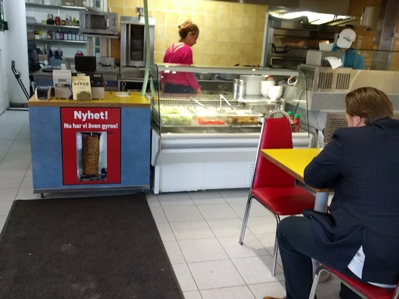 Milano Grill & Pizza