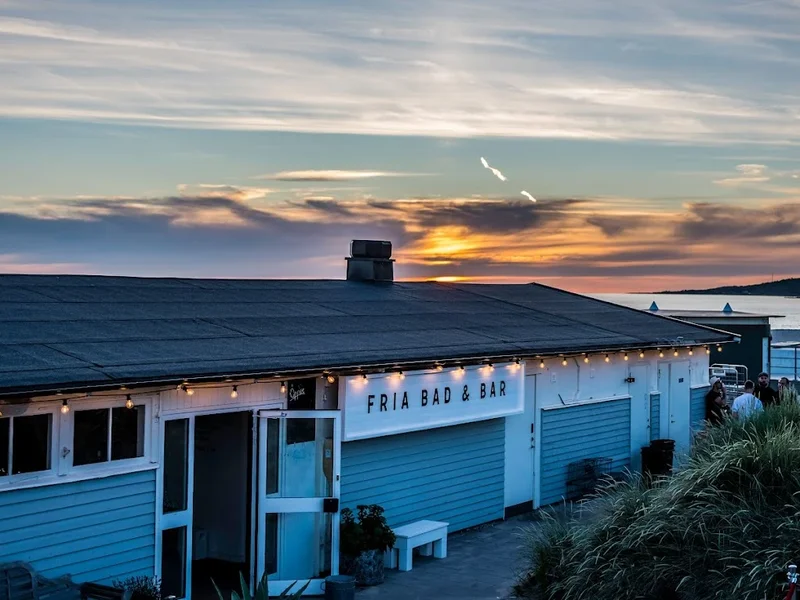 Fria Bad & Bar