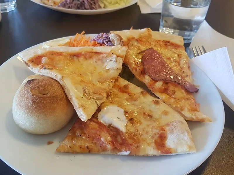 Cosmos Restaurang & Pizzeria