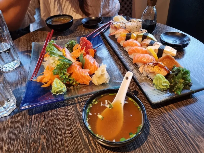 Karuizawa sushibar Take Away