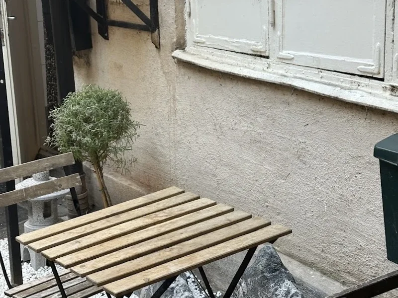 FIVE FLOWER NOODLE BAR