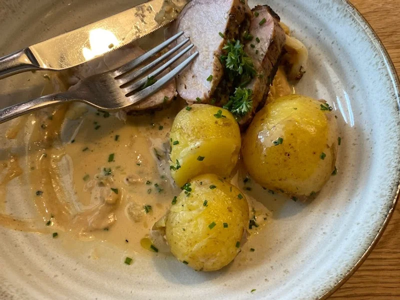 SMACA Butik & Bistro