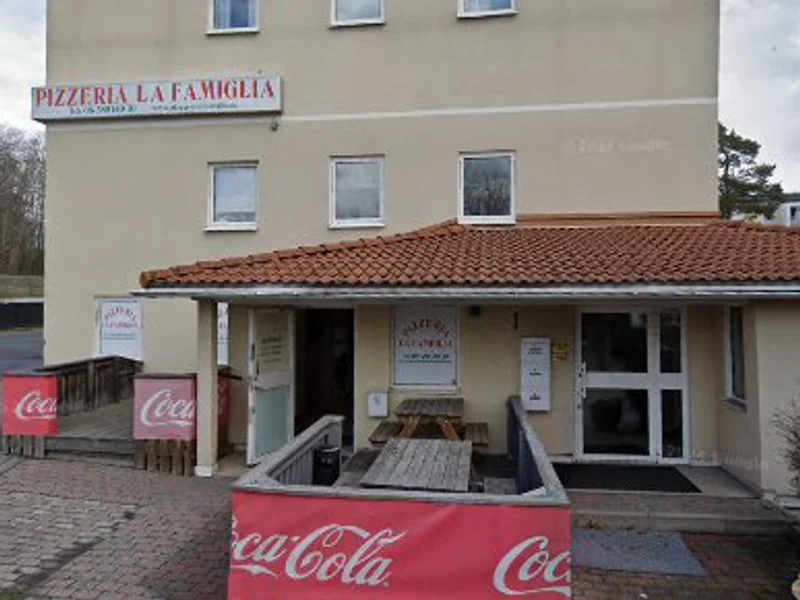 Pizzeria La Famiglia