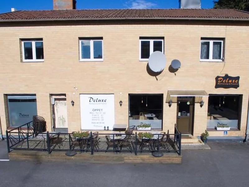De Luxe Pizzeria & Restaurang Skövde