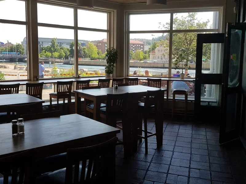 Kajkanten restaurang & Café