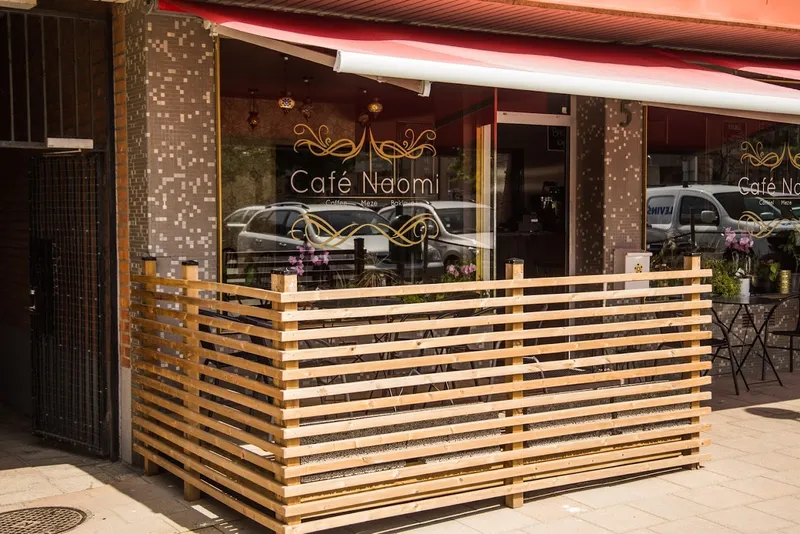 Café Naomi