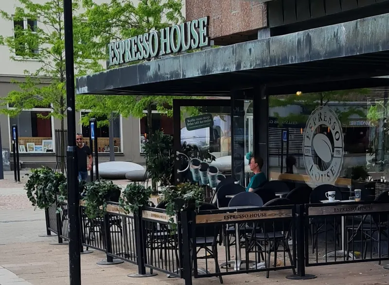 Espresso House Hässleholm station