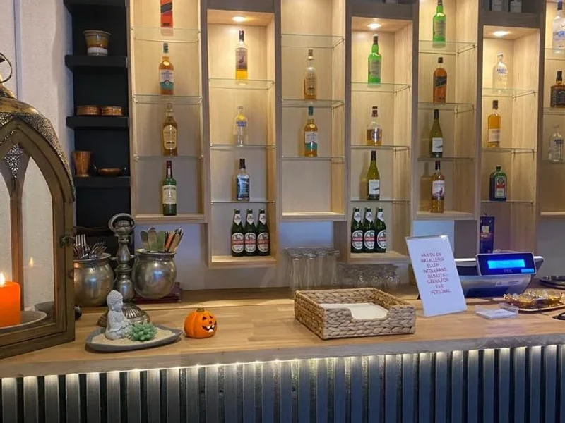 Arom Indisk Restaurang & Bar