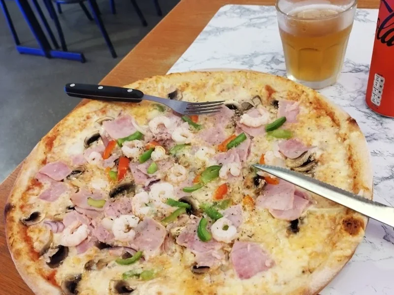 Bro Järnvägs Pizzeria