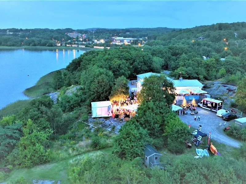 Surfviken Camping, Bed and Breakfast och Restaurang