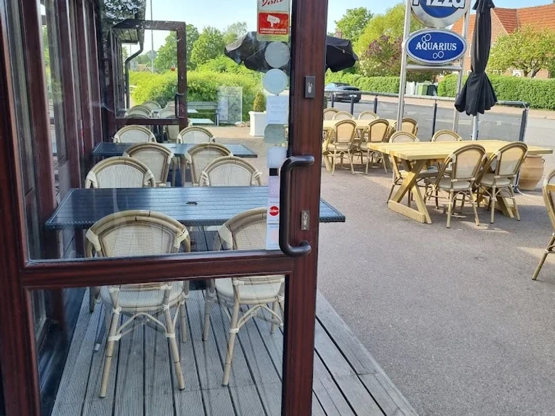 Jourpizza och Aquarius Pub Restaurang