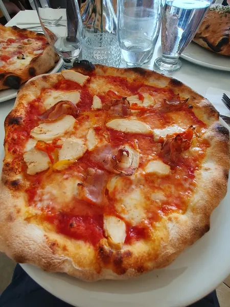 Aldo’s pizza och italienska delikatesser