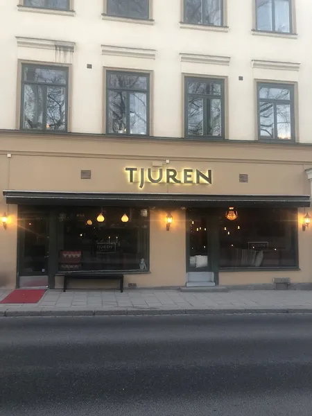 Tjuren