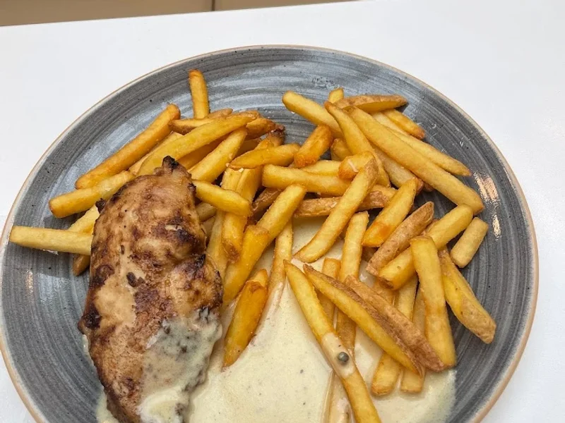 Sannes Coffee & Bistro