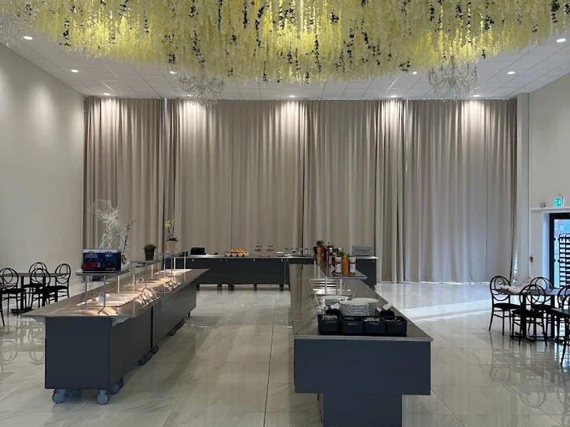 White lunch & event