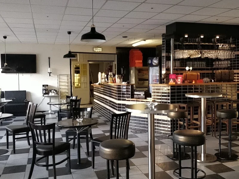 LiLi's Burger & Pizza