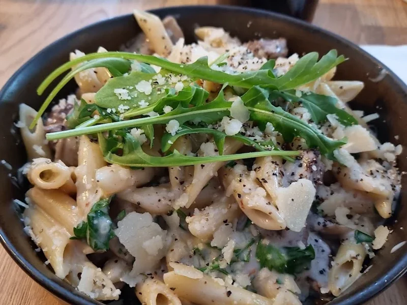 Tortellini Pizza & Pasta House